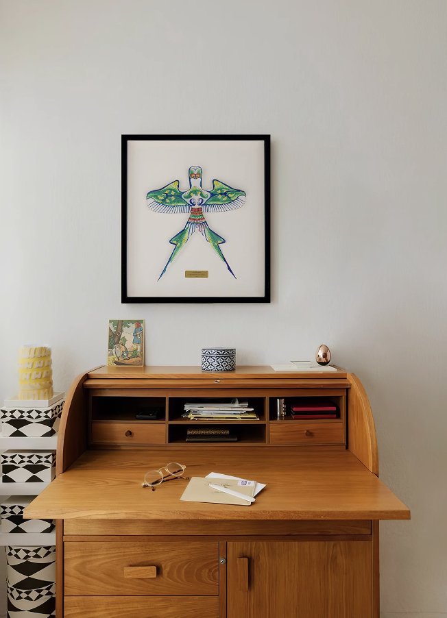 Handcrafted “Slim Swallow” Kite Painting - Mulantique